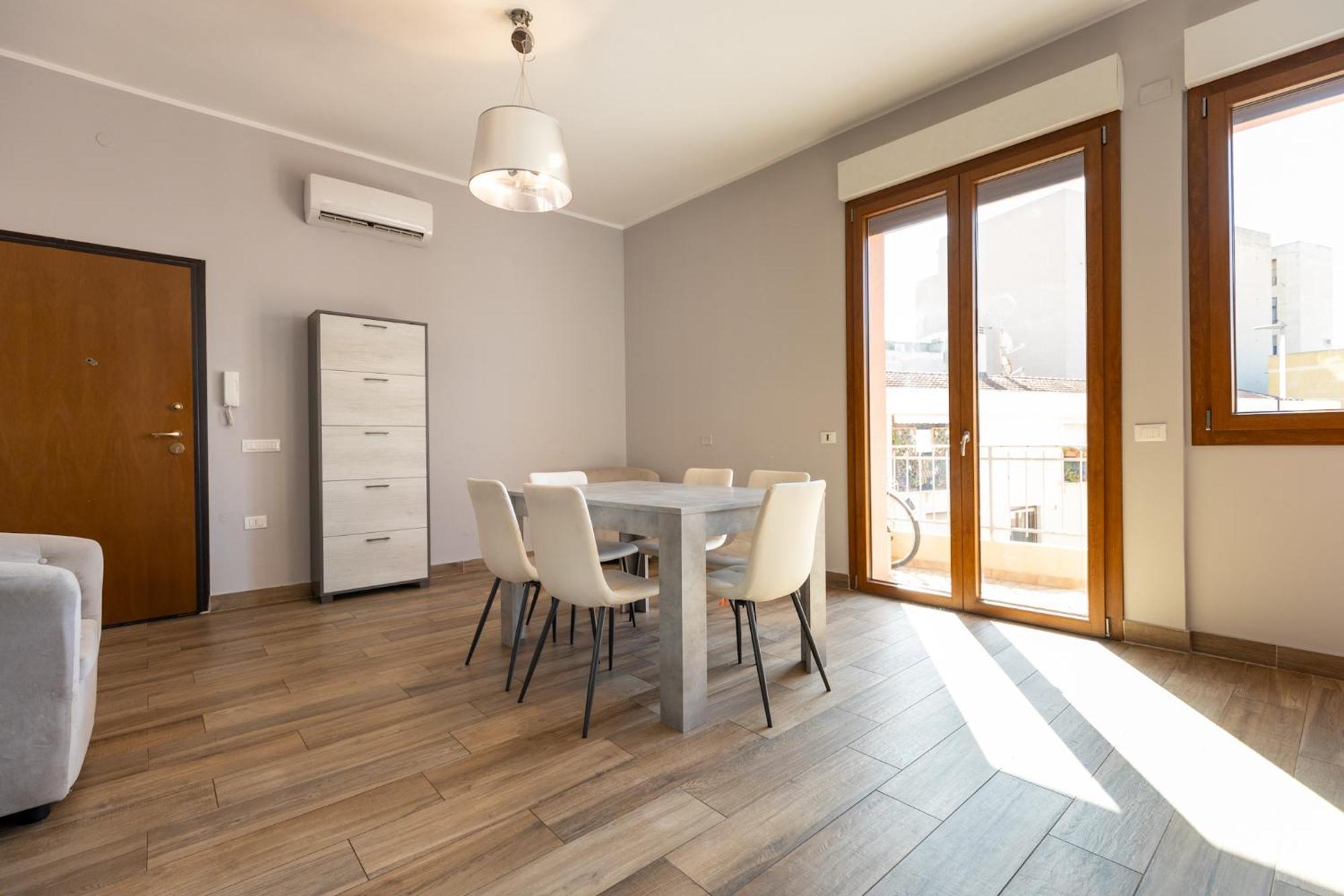 Relis Rooms Quartu Sant'Elena Exterior photo