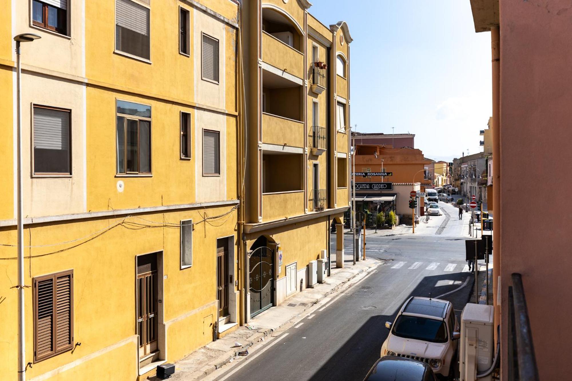 Relis Rooms Quartu Sant'Elena Exterior photo